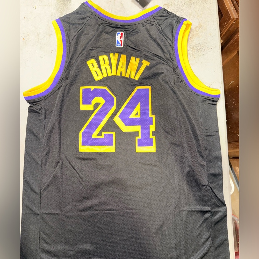 Los Angeles Lakers #24 Kobe Bryant Basketball Jersey - Black